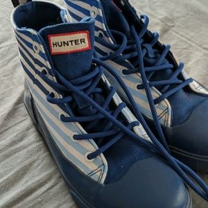 Hunter lace up rain sneaks